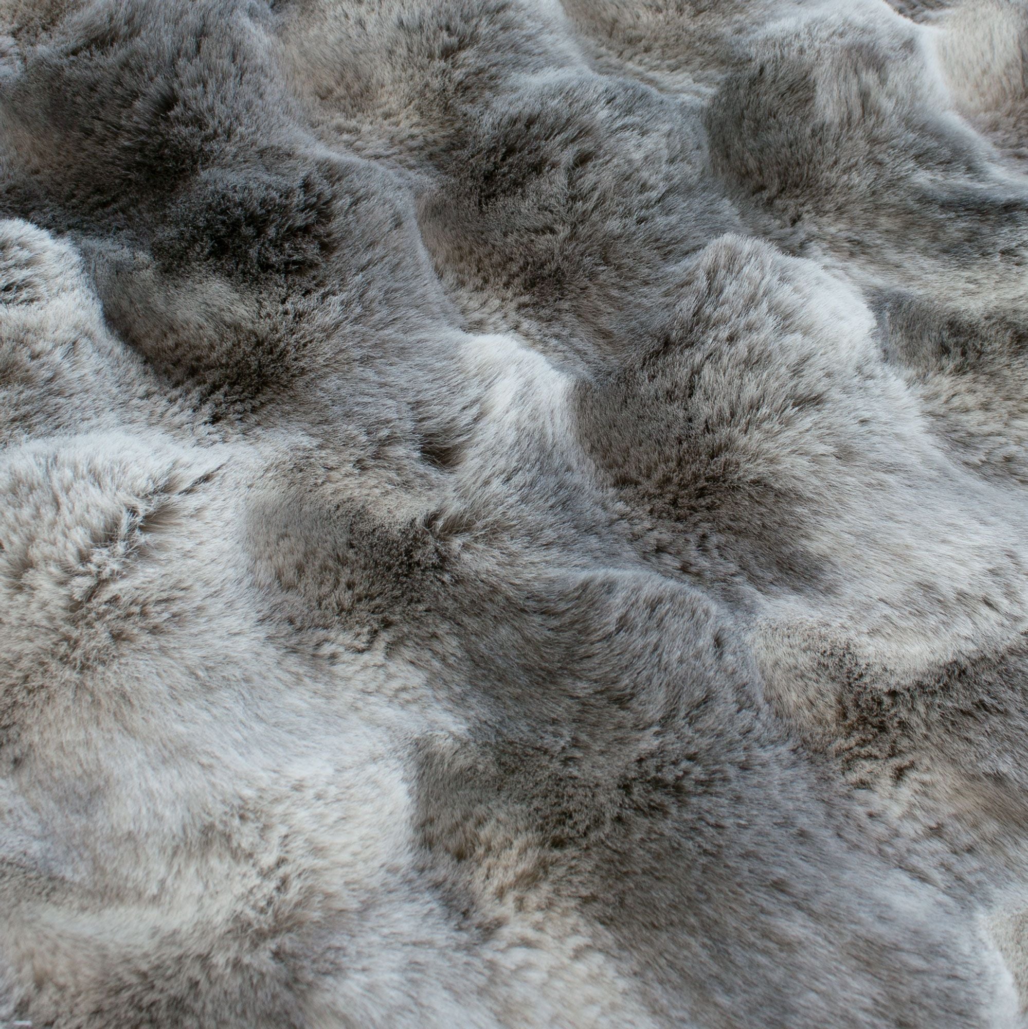 PomPom Snuggle Minky Fabric – EZ Fabric