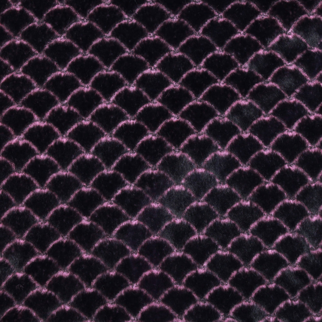 Two Tone Baby Modo minky fabric drape detail