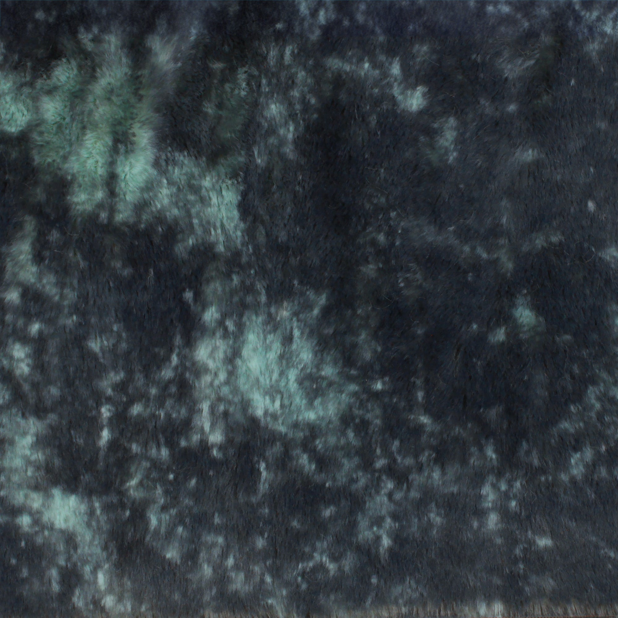 Distressed Mega Whispy