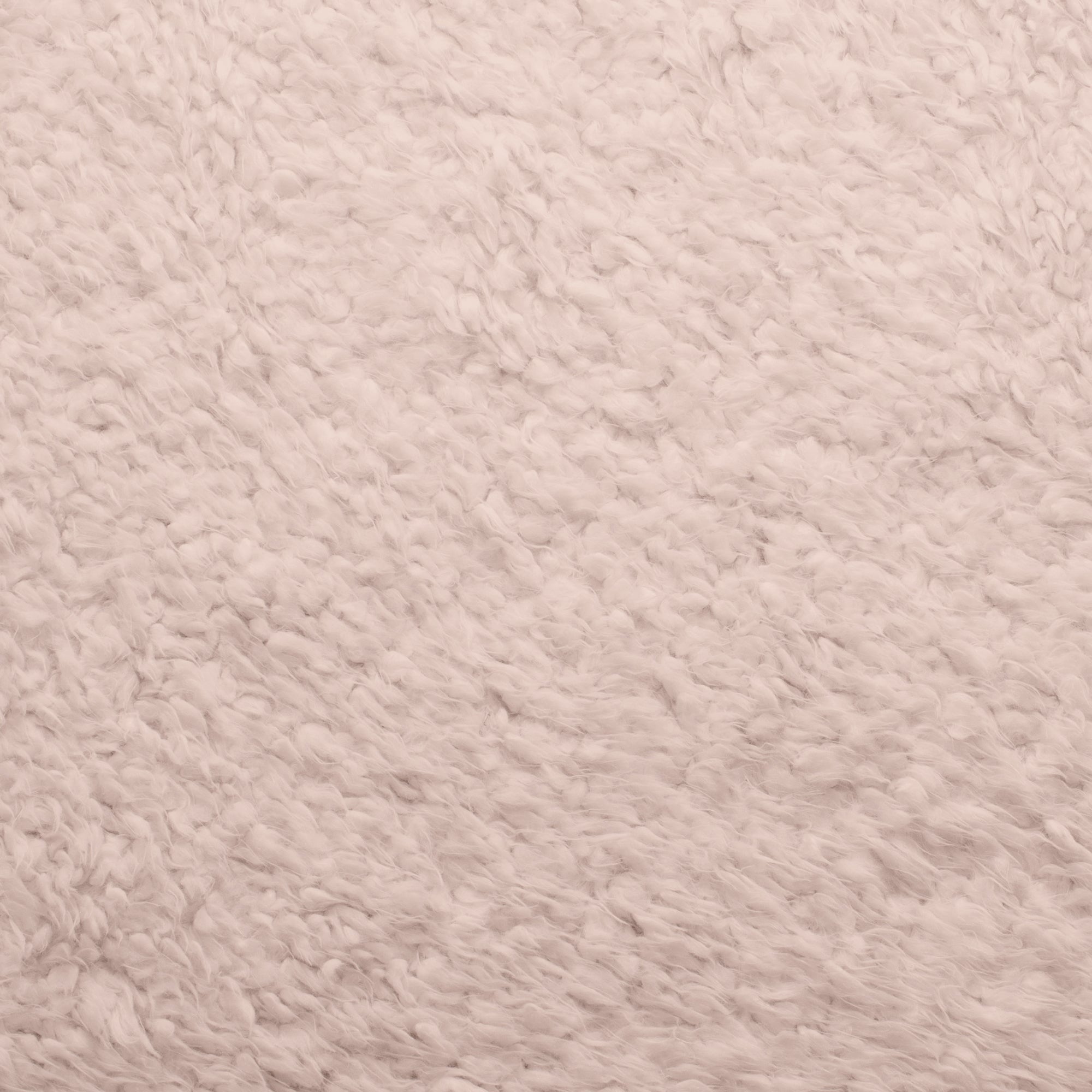 Sherpa snuggle minky fabric, pile depth detail