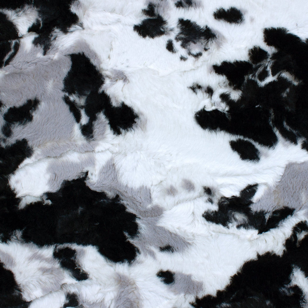 spotted appaloosa luxe snuggle minky fabric, full yard view