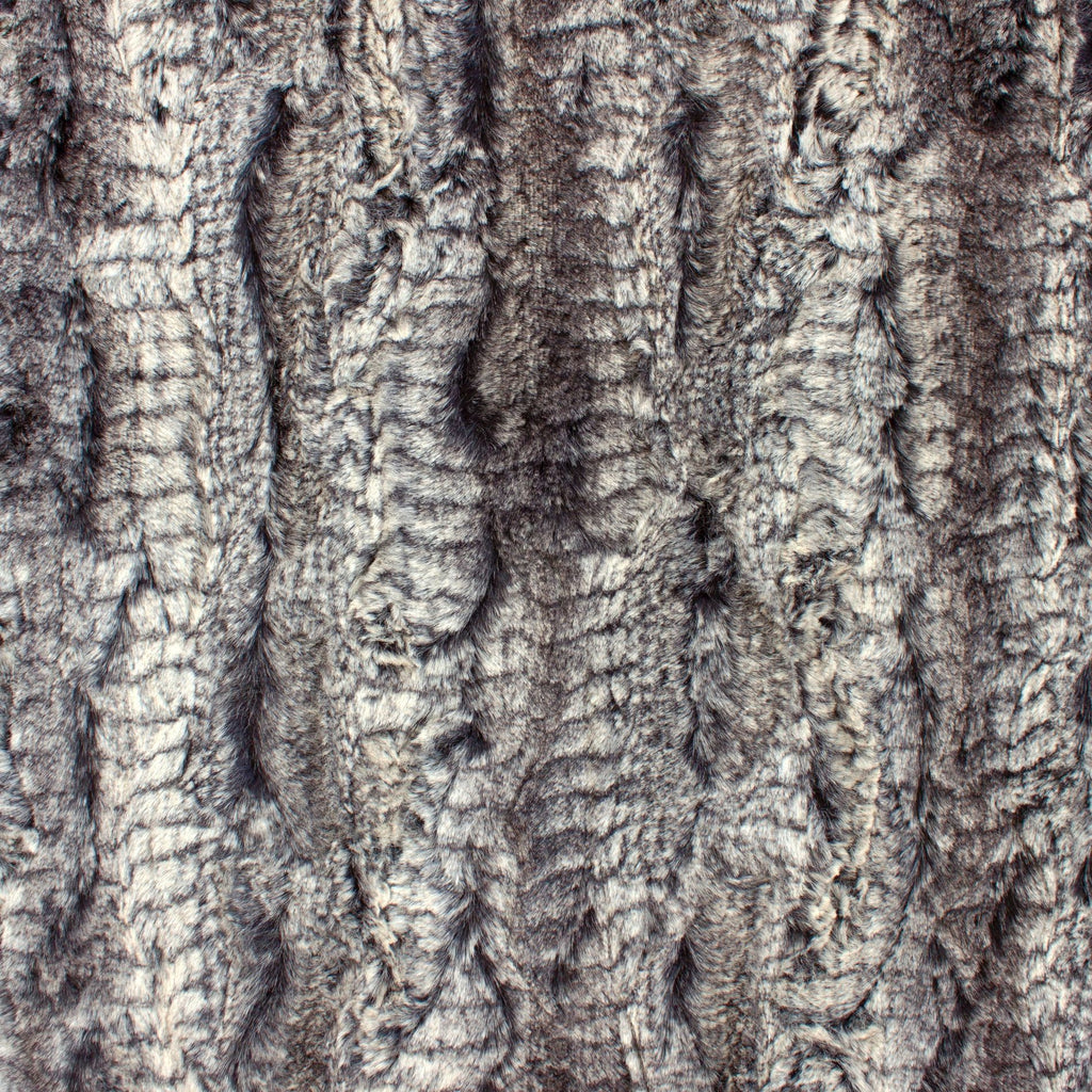 Crushed gator snuggle minky, folded edge
