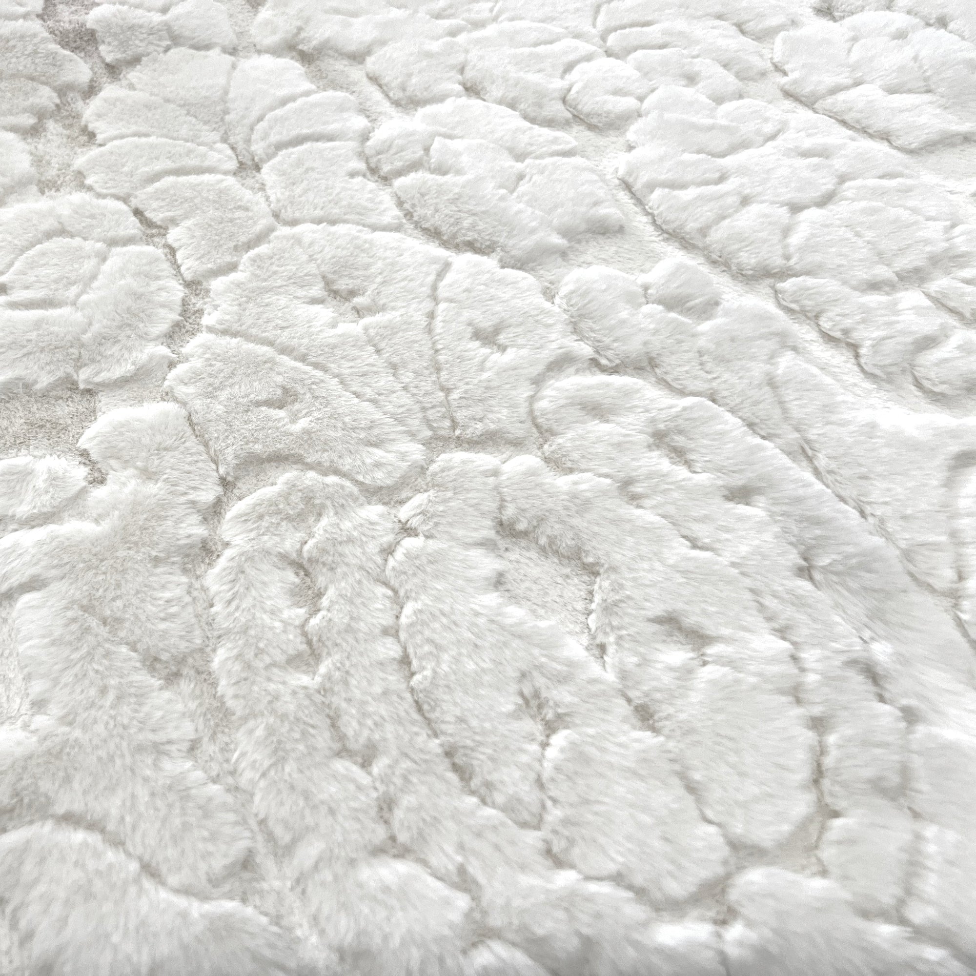 Damask Whispy Snuggle