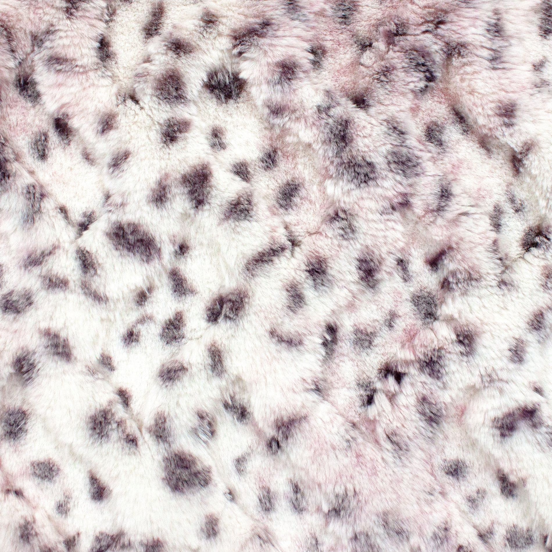 Dear Cora Whispy Snuggle fabric, edge view