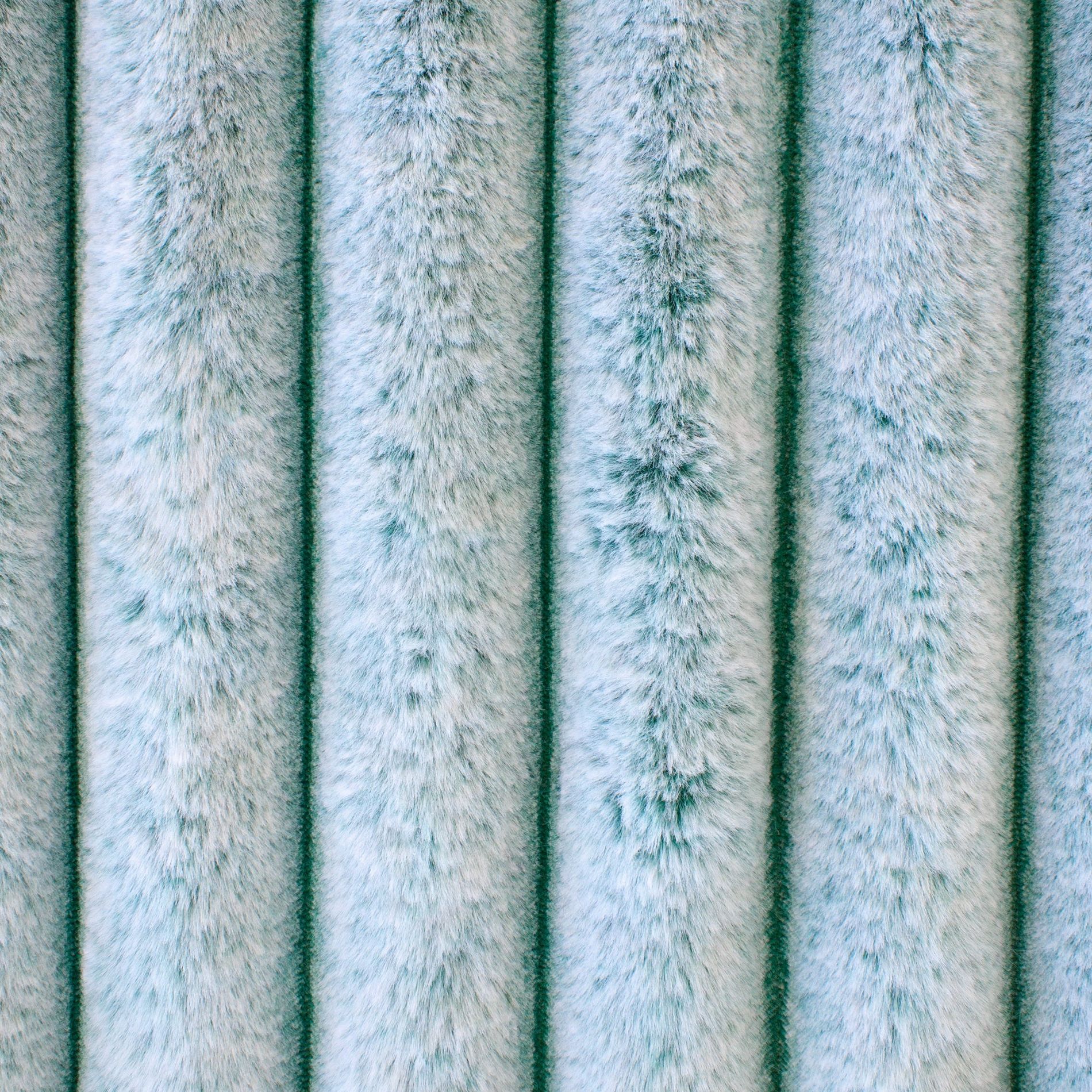 Frosted Madelyn Snuggle