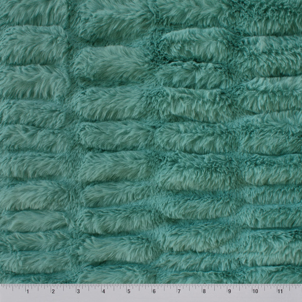 Sharpei Snuggle bouncy pile texture detail
