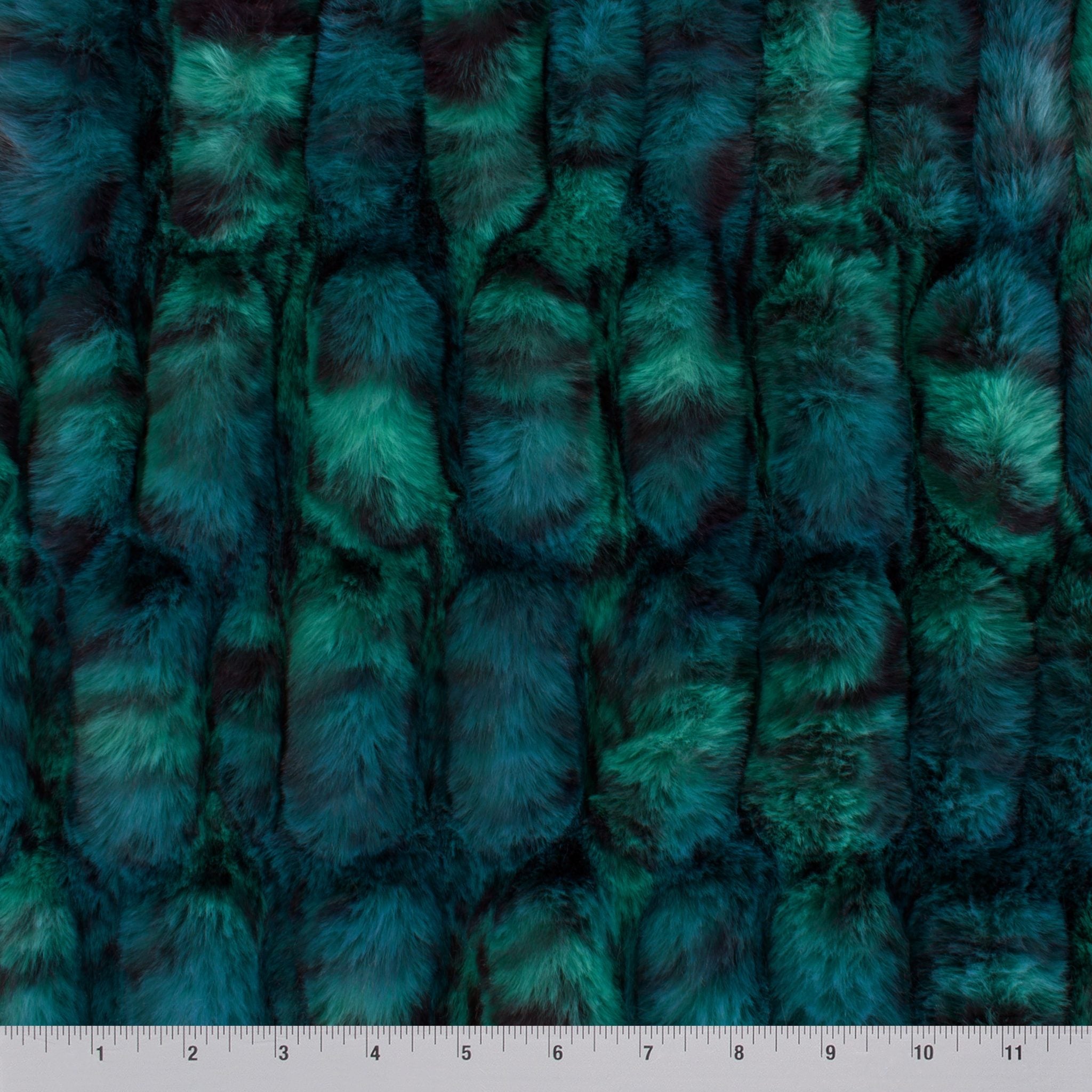 Leopard Sharpei minky fabric, bubble plush texture close-up