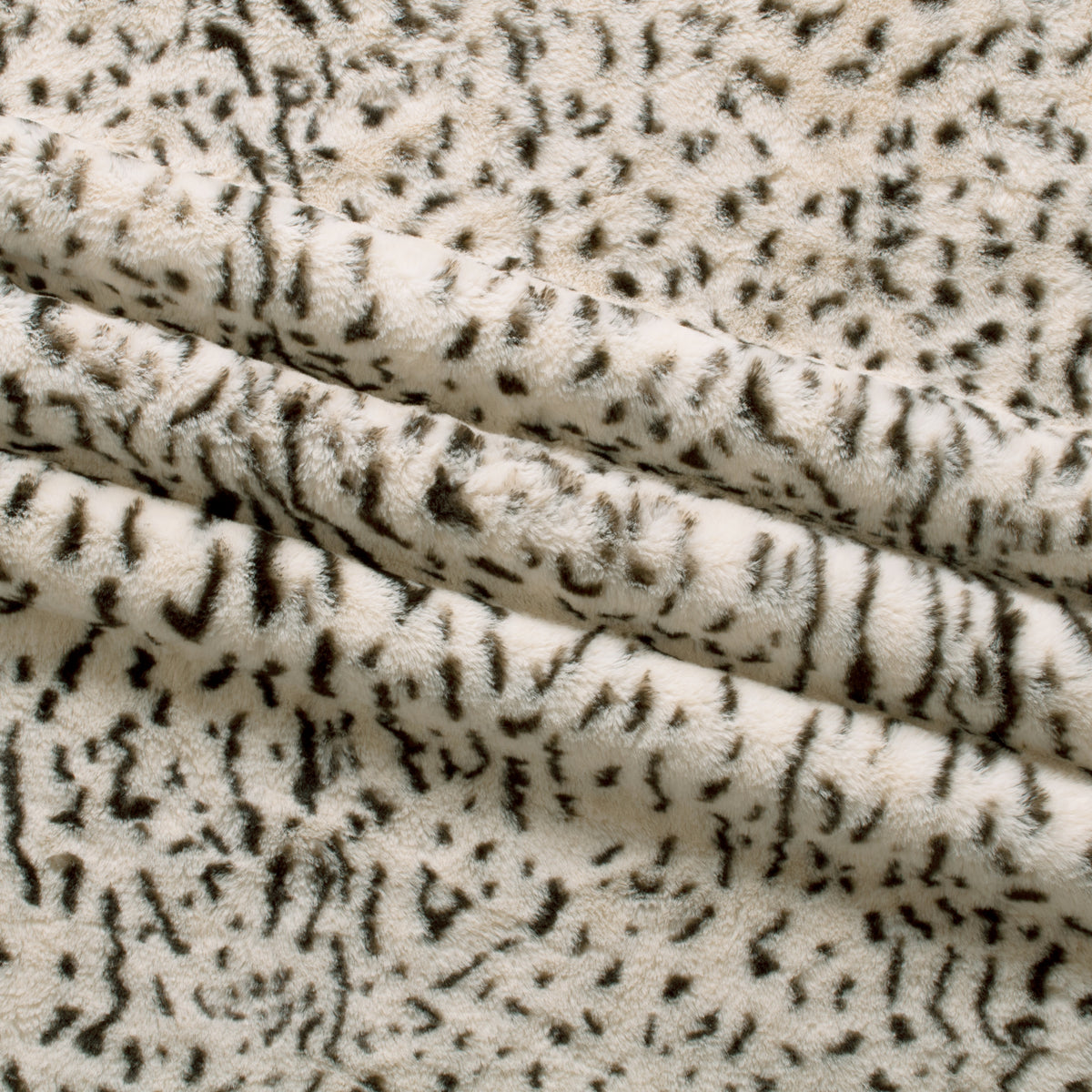 Snow Pearl Leopard Snuggle